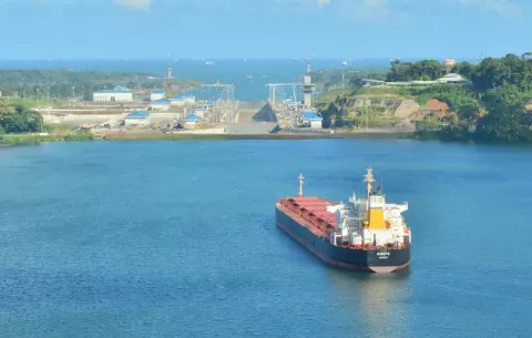 Canal de Panamá abre oportunidad para puestos temporales