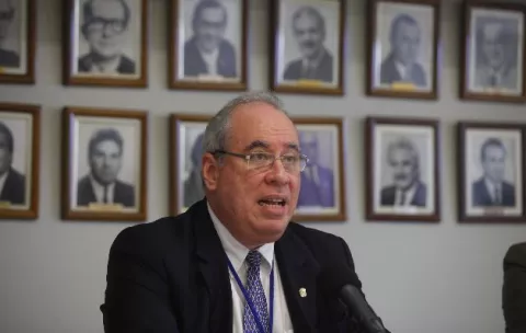 Protestas de universitarios en la Corte para exigir renuncia de Ayú Prado 