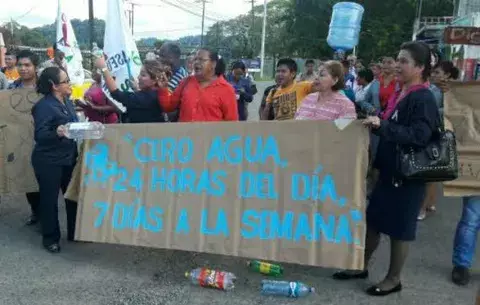 Bocatoreños dan plazo de 30 días al Idaan para solucionar el problema de falta de agua