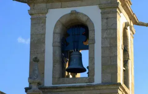 Estudian multar a una iglesia por sus ruidosas campanas 