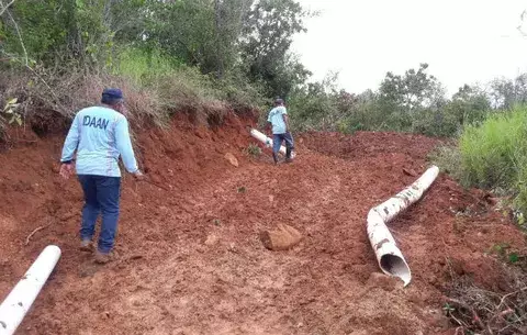 Coordinan acciones frente a derrumbes en cerro La Horqueta, en Cañazas