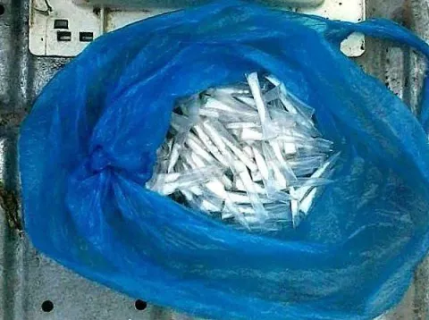Allanan residencia en Arraiján, mujer y menor presos por venta de droga