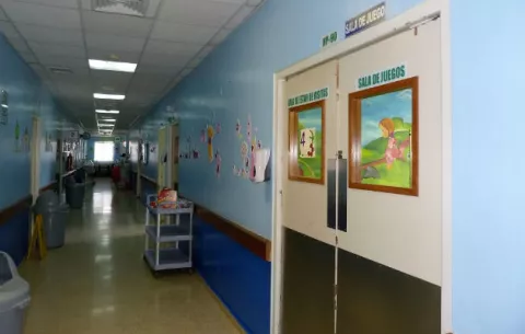 Anuncian construcción de cinco quirófanos en hospital de Chitré 