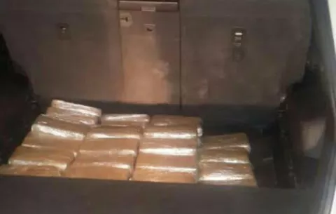 Lo capturan con 50 paquetes de coca en Antón 