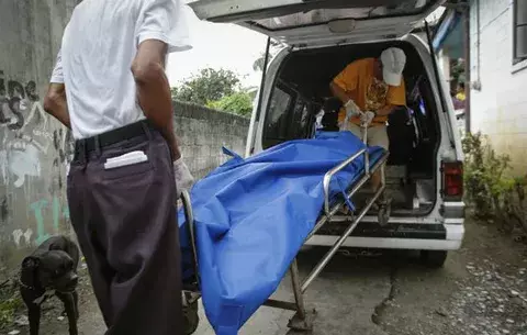 Pareja filipina se gana la vida matando a narcotraficantes