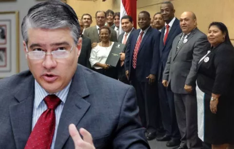 Ministro del MEF pedirá a Varela que no pague el bono retenido