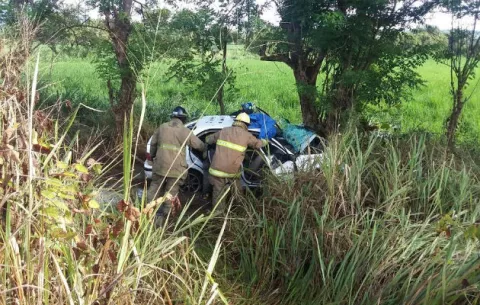 Conductor falleció al perder el control por esquivar un hueco