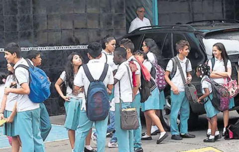 CONEP ve con preocupación situación de las escuelas particulares