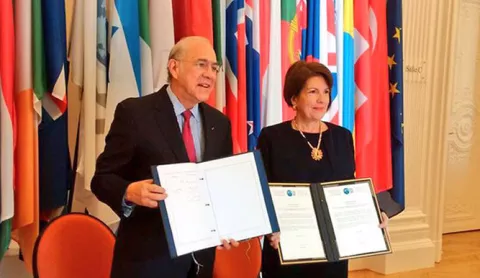 Panamá y la OCDE firman acuerdo contra la evasión fiscal