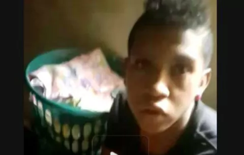 Se lanza de auto tras ser privado de su libertad