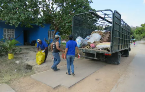 Moradores de La Pintada esperan alcantarillado y la reparación de vías