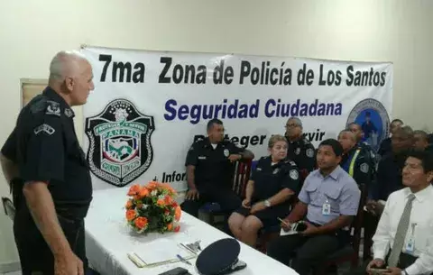 Coordinan actividades para el mes de la Patria en Los Santos