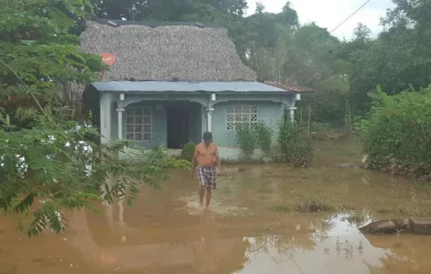 Inundaciones en Mariato dejan 25 viviendas afectadas y pérdidas en la producción agrícola