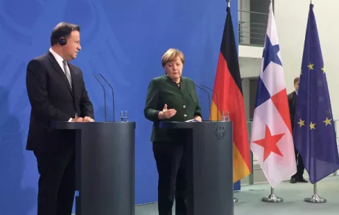 Ángela Merkel se refirió a los 'Panama Papers' en encuentro con Varela
