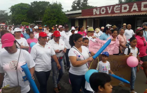 Marcha en Natá para crear conciencia y luchar contra el cáncer