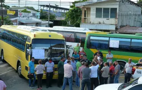 Transportistas de Chitré-Panamá protestan en ATTT