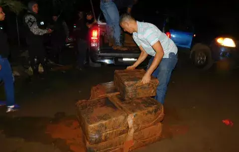 Decomisan 811 paquetes de supuesta cocaína en Los Santos