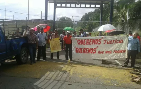 Familias en Barú protestan frente a PTP para exigir el pago por el uso de las tierras