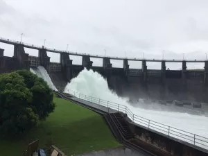 Canal de Panamá realiza pruebas en compuertas de Gatún