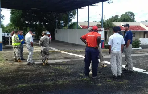 Helicóptero desaparece con dos tripulantes a bordo