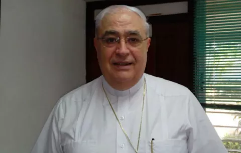 Cardenal José Luis Lacunza viaja a Roma