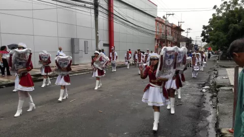 Lluvias no son impedimento para honrar a la Patria en la ciudad de David  