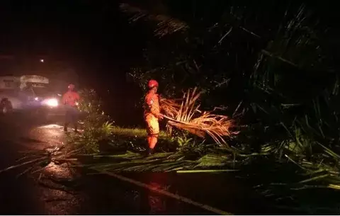 Mal tiempo ocasiona afectaciones en Las Minas