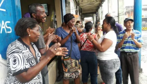 Moradores advierten sobre cierres por falta de agua en Colón
