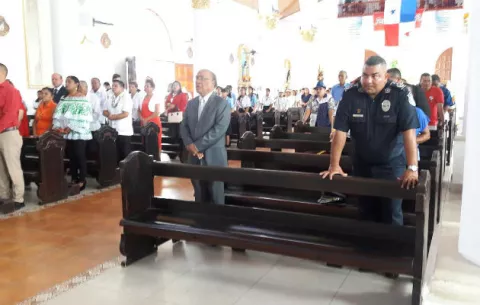 Actos protocolares y religiosos con pocas autoridades en Penonomé