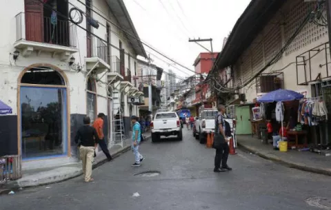120 buhoneros del área del terraplén serán reubicados