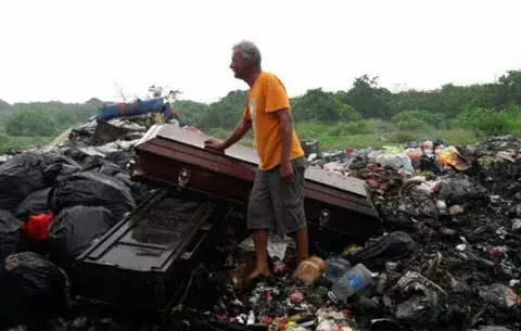 Vertedero de basura en Los Santos a punto de colapsar
