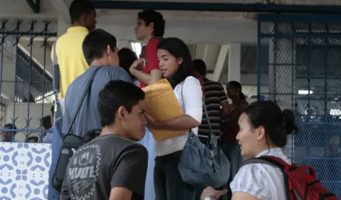 Sube desempleo entre los jóvenes