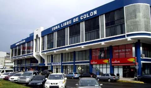Cuestionan política del Gobierno hacia la ZLC 
