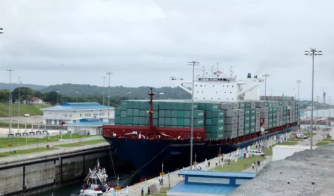 Unas 780 naves dejaron de pasar por el Canal
