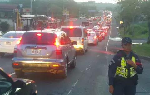 Conductores deben tener vehículos óptimos para no entorpecer el tráfico