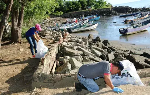 Recogen 6 toneladas de basura en playas santeñas