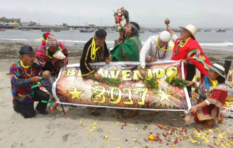 Chamanes ven en 2017 conflictos en Europa y avances en reclamación de Bolivia
