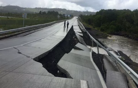 Fuerte terremoto sacude a Chile