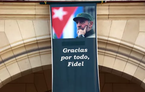 Cuba aprueba ley que prohíbe usar nombre de Fidel Castro en espacios públicos