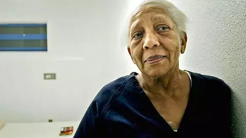 Ladrona de 86 años vuelve a las andadas