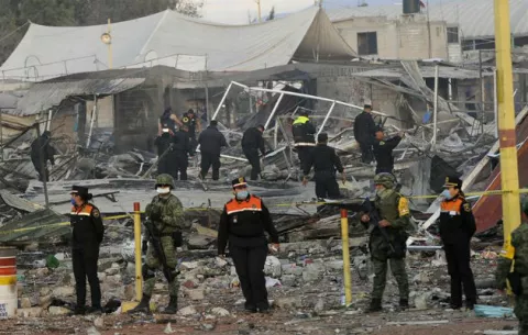 Explosiones en mercado de pirotecnia causan 36 muertos y 72 heridos 