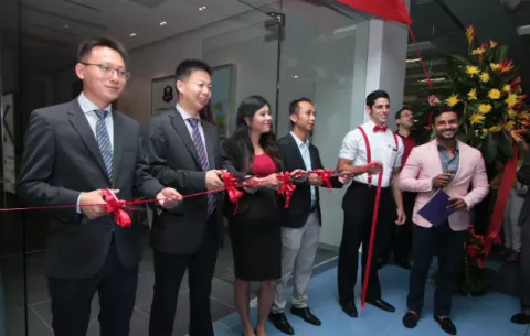 Huawei inaugura su primera tienda en Panamá