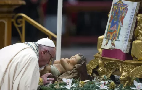 El papa hace balance de 2016 y pide una mayor inclusión con los jóvenes