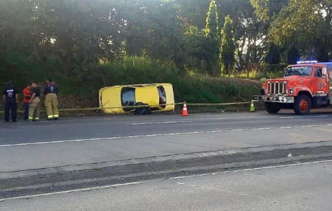 Muere conductor de taxi tras persecución policial en Panamá Oeste