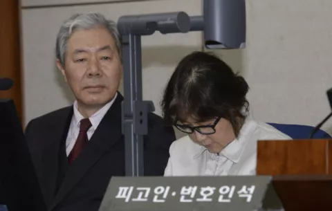 'Rasputina' pagó tratamientos estéticos a la presidenta de Corea del Sur
