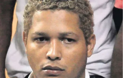 Se fuga implicado en asesinato de 5 jóvenes de ascendencia asiática