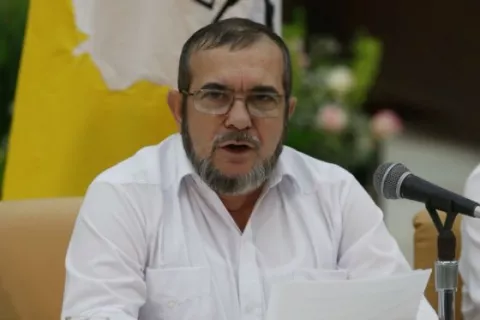 Timochenko destaca que aprobación de Ley de Amnistía es paso más hacia la paz