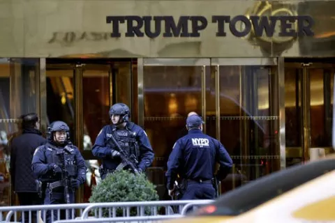 Desalojan la Torre Trump por un paquete sospechoso