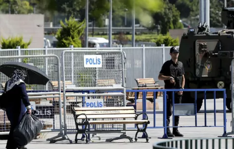 El número de extranjeros que visita Estambul cae por primera vez en 16 años