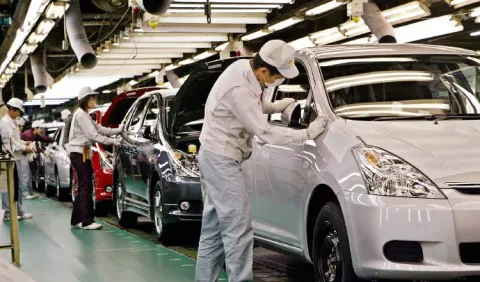 Toyota despide a trabajadores por traslado 
